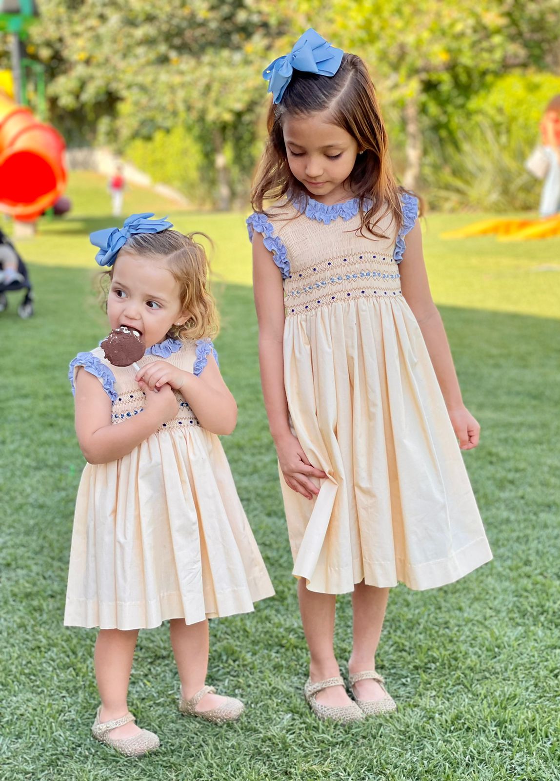 Vestido Alexa Amarillo Con Lino y Escarola Azul