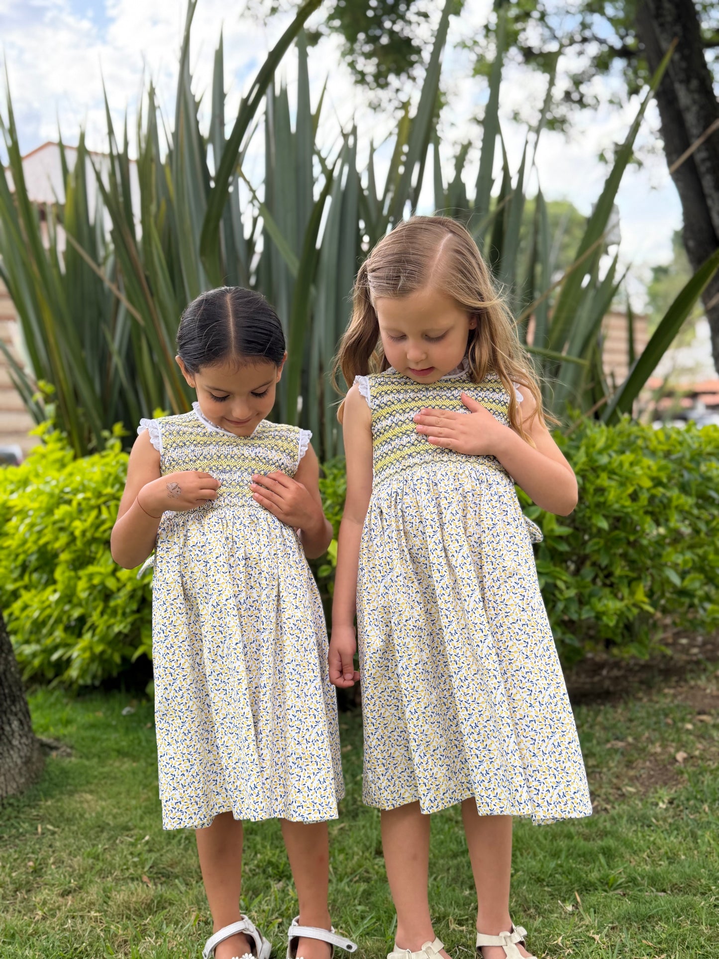 Vestido smock print limones